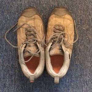 Merrill hiking boots